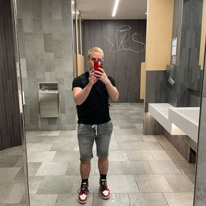 Meet your Posher, Alex